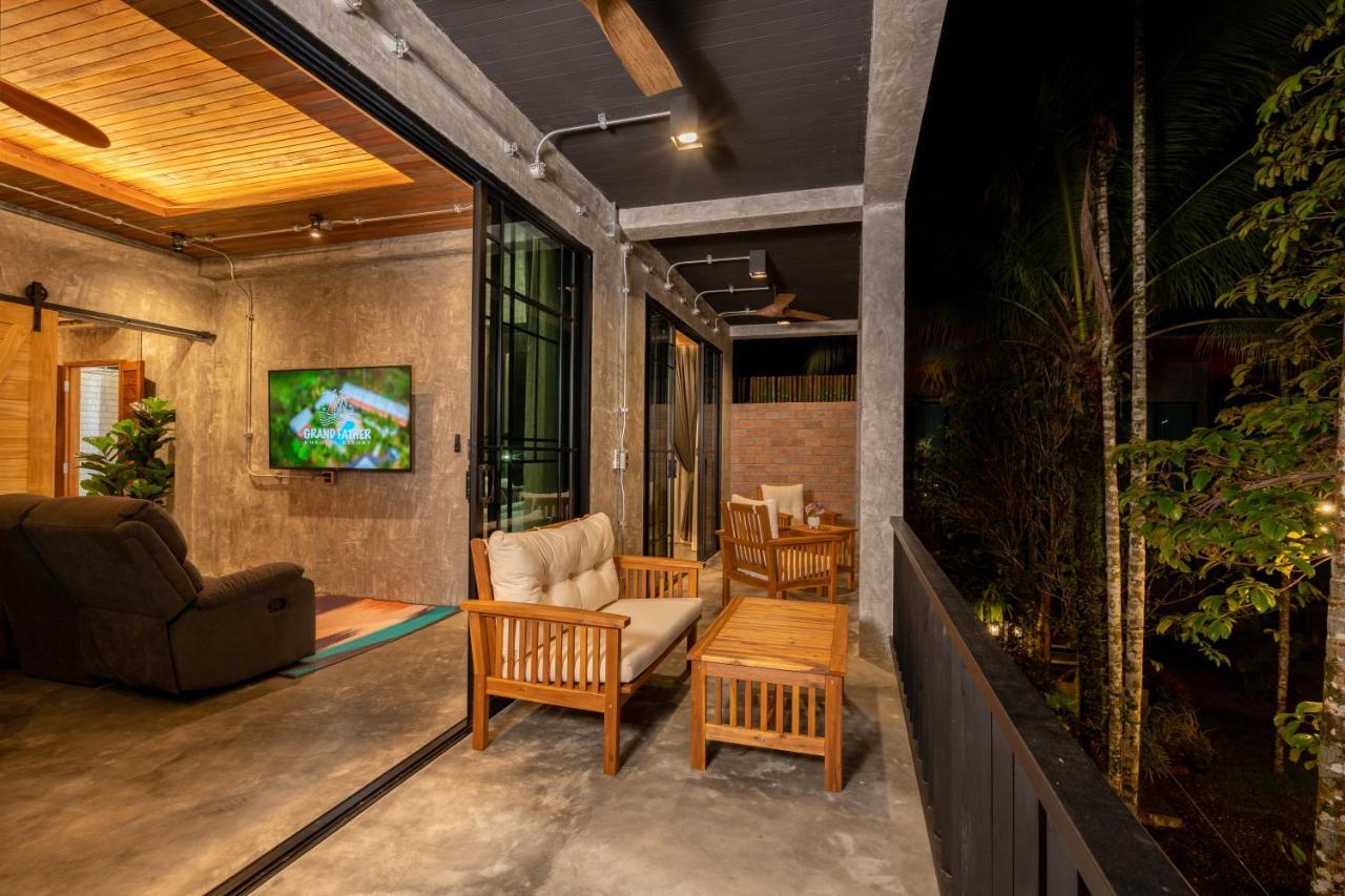 Grandfather Khaolak Resort Khao Lak Exterior photo
